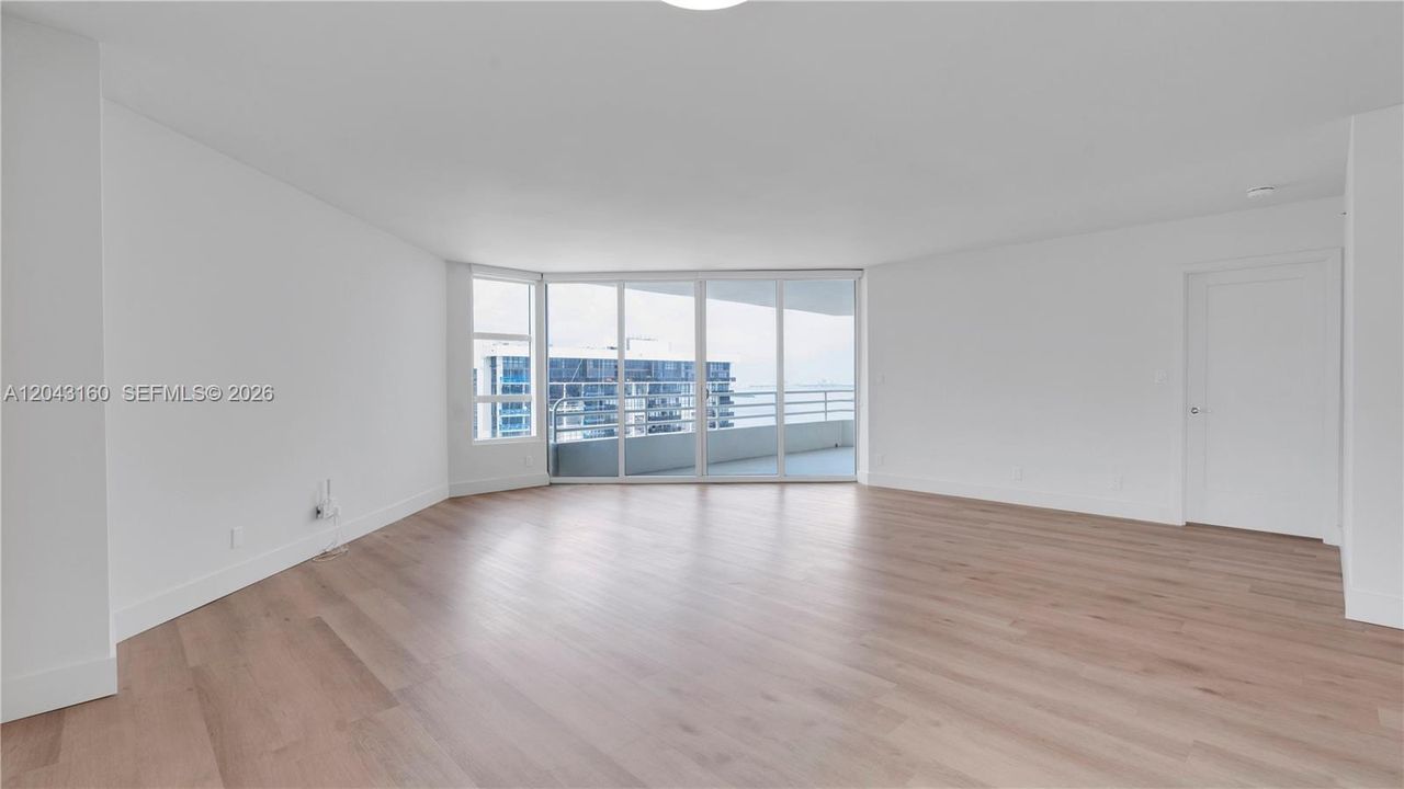 В аренду: $3,552 (1 спален, 1 ванн, 1036 Квадратных фут)