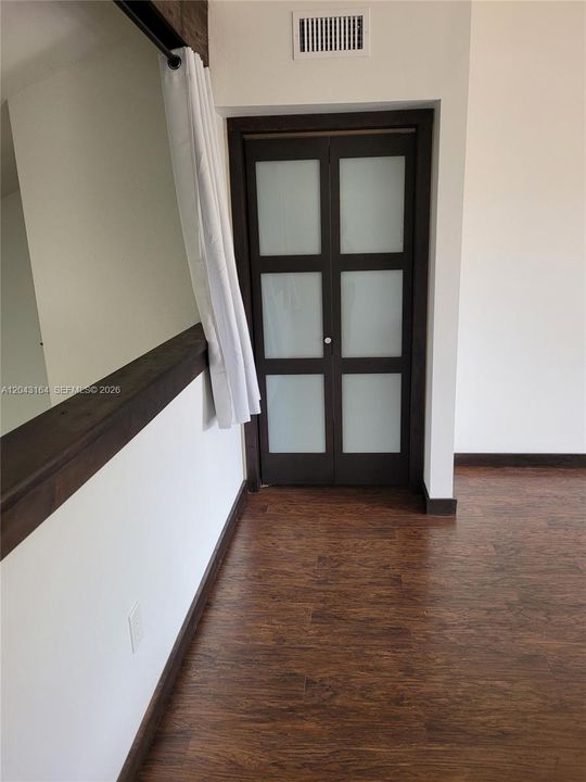 En Venta: $345,000 (2 camas, 2 baños, 1290 Pies cuadrados)
