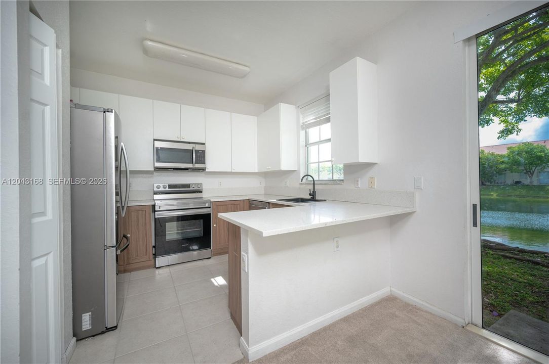 En Venta: $340,000 (3 camas, 2 baños, 1564 Pies cuadrados)