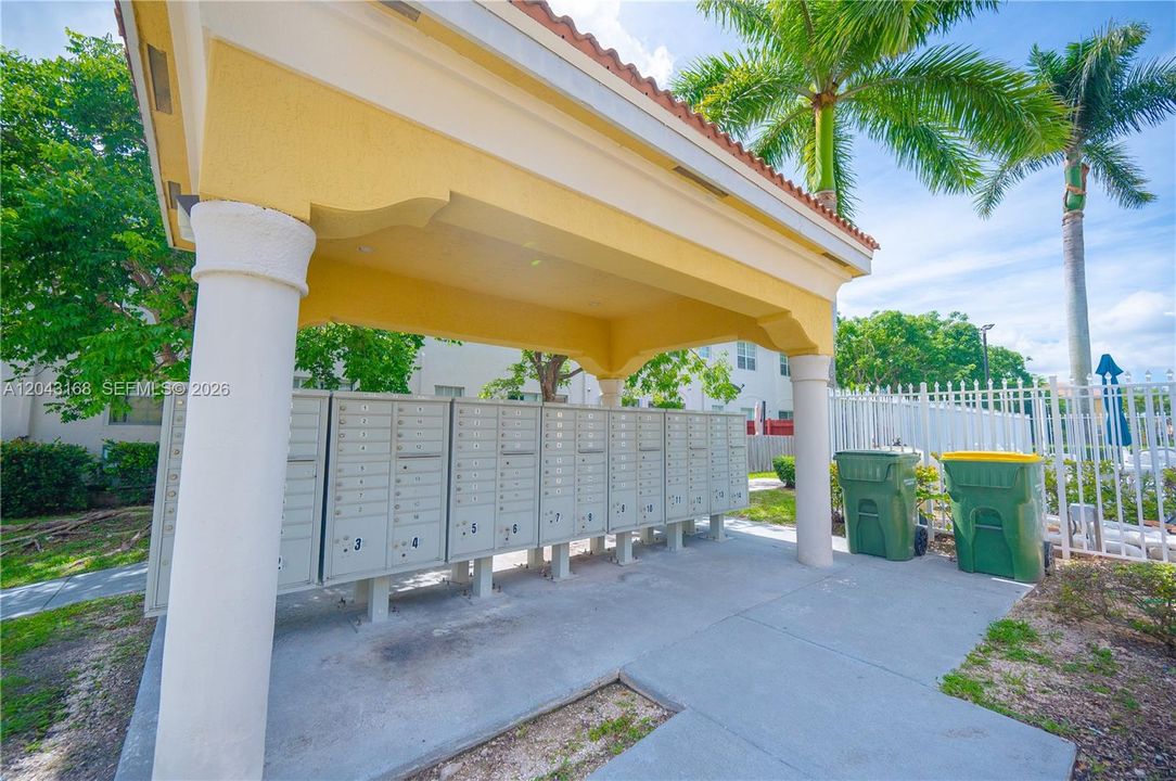 En Venta: $340,000 (3 camas, 2 baños, 1564 Pies cuadrados)