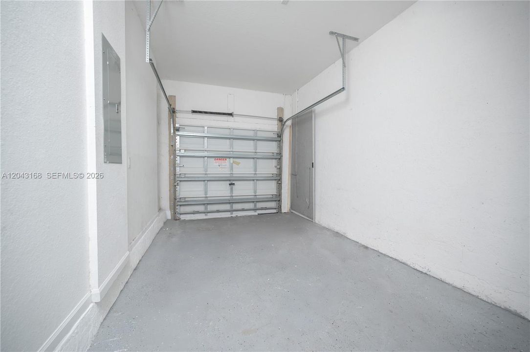En Venta: $340,000 (3 camas, 2 baños, 1564 Pies cuadrados)
