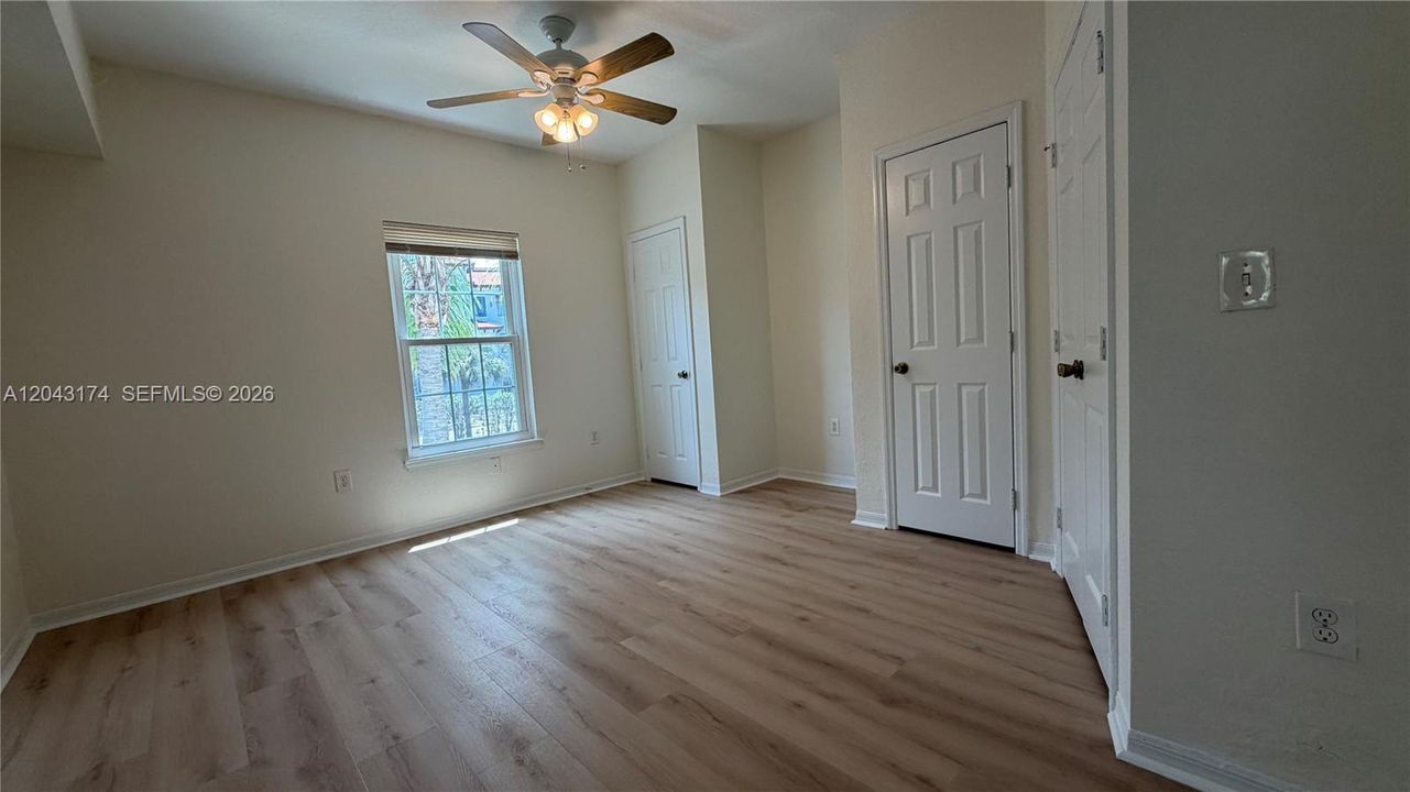 For Rent: $2,000 (2 beds, 2 baths, 1004 Square Feet)