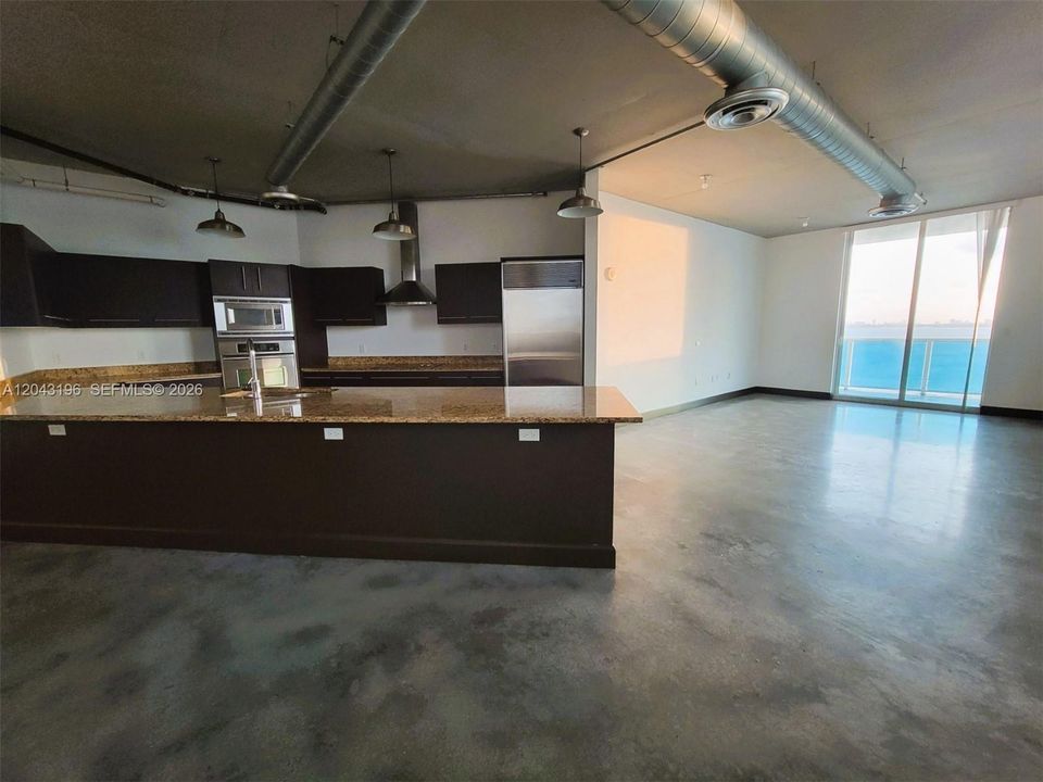 For Rent: $5,400 (2 beds, 2 baths, 1594 Square Feet)
