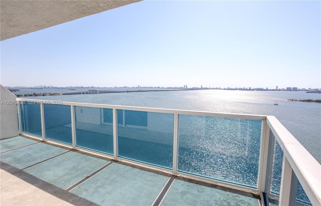 For Rent: $5,400 (2 beds, 2 baths, 1594 Square Feet)