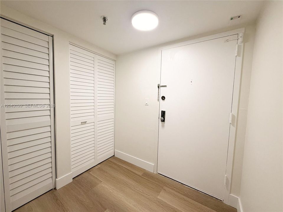 В аренду: $4,200 (1 спален, 1 ванн, 1197 Квадратных фут)