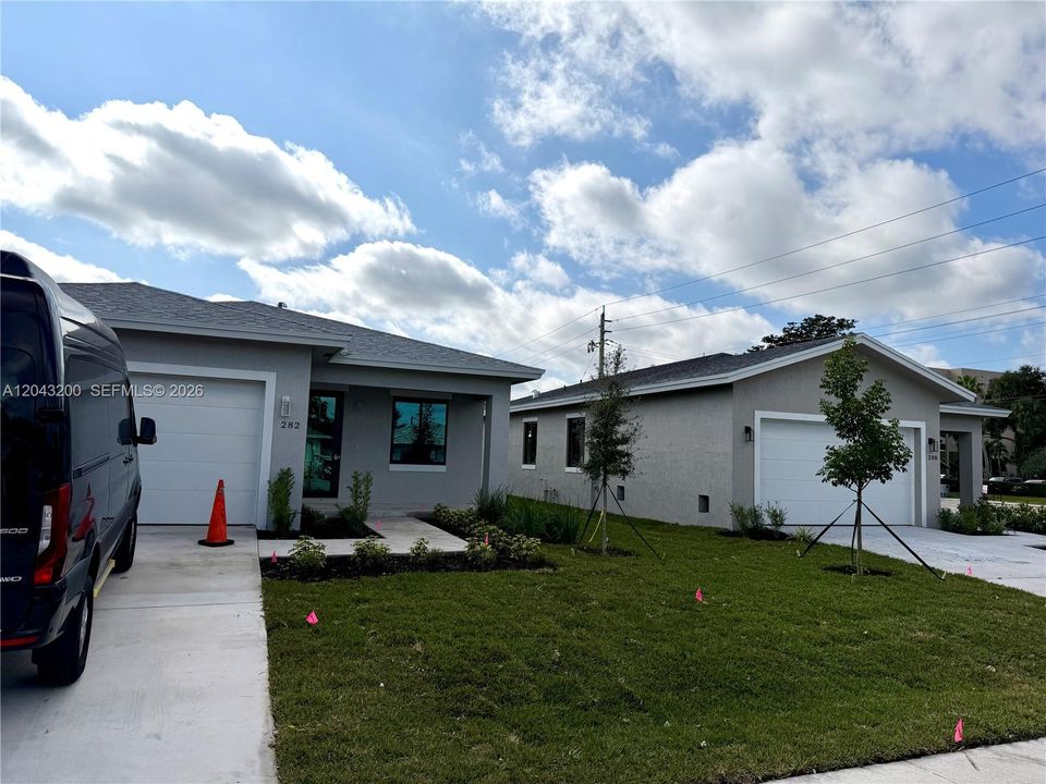 : $795,000 (3 camas, 2 baños, 0 Pies cuadrados)