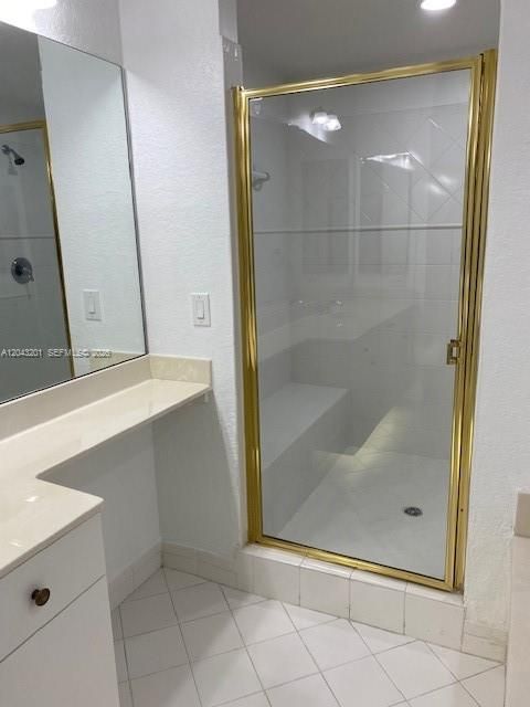 For Rent: $3,500 (3 beds, 2 baths, 1710 Square Feet)