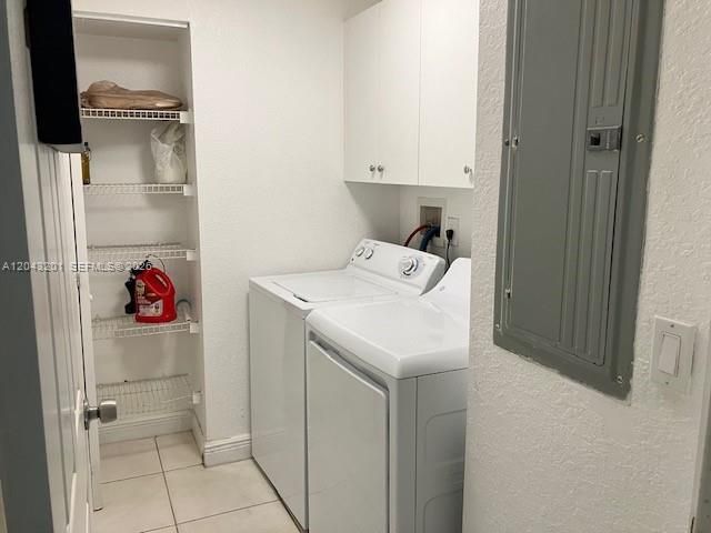 For Rent: $3,500 (3 beds, 2 baths, 1710 Square Feet)