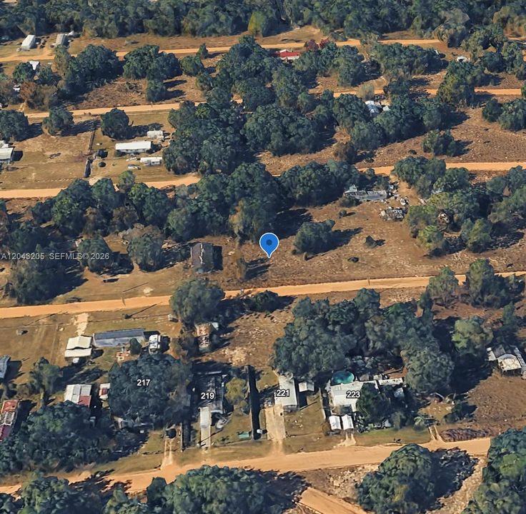 待售: $7,500 (0.22 acres)