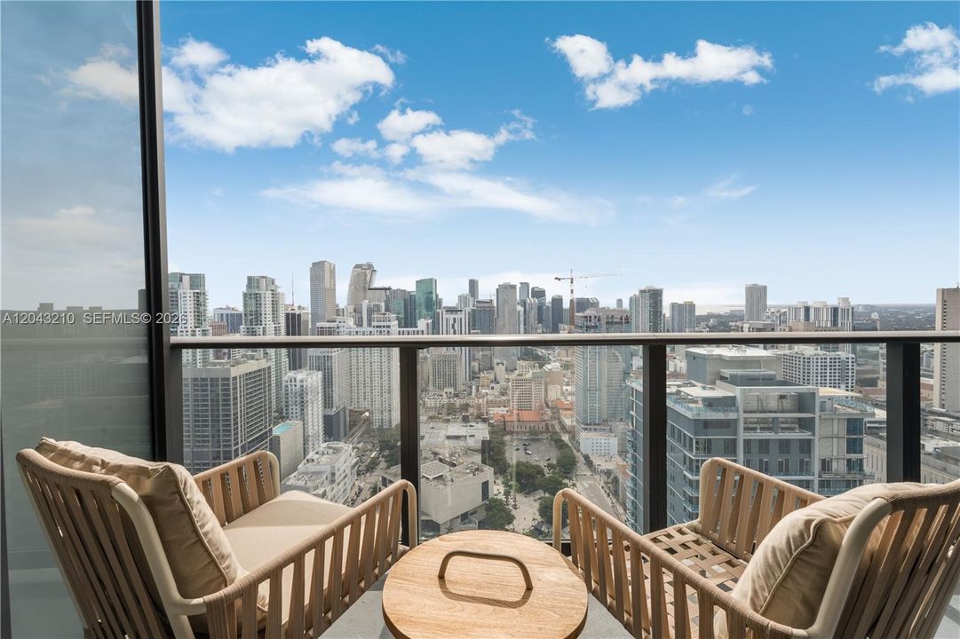 For Sale: $450,000 (0 beds, 1 baths, 367 Square Feet)