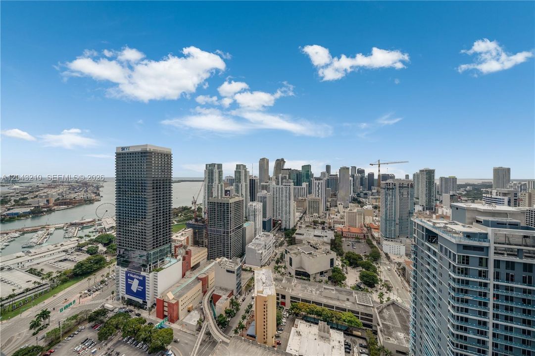For Sale: $450,000 (0 beds, 1 baths, 367 Square Feet)