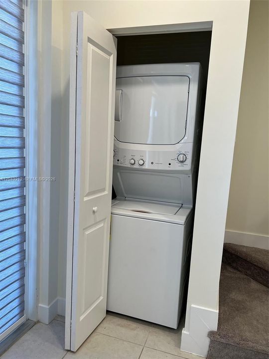 For Rent: $3,200 (3 beds, 2 baths, 1315 Square Feet)