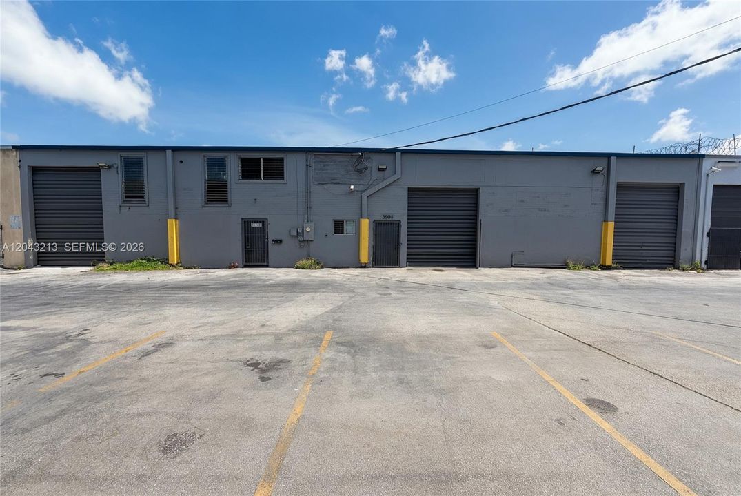 3904 NW 32ND AVE