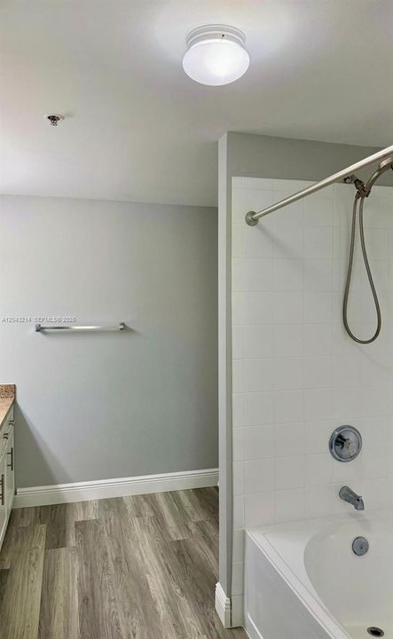 For Rent: $2,700 (2 beds, 2 baths, 1130 Square Feet)