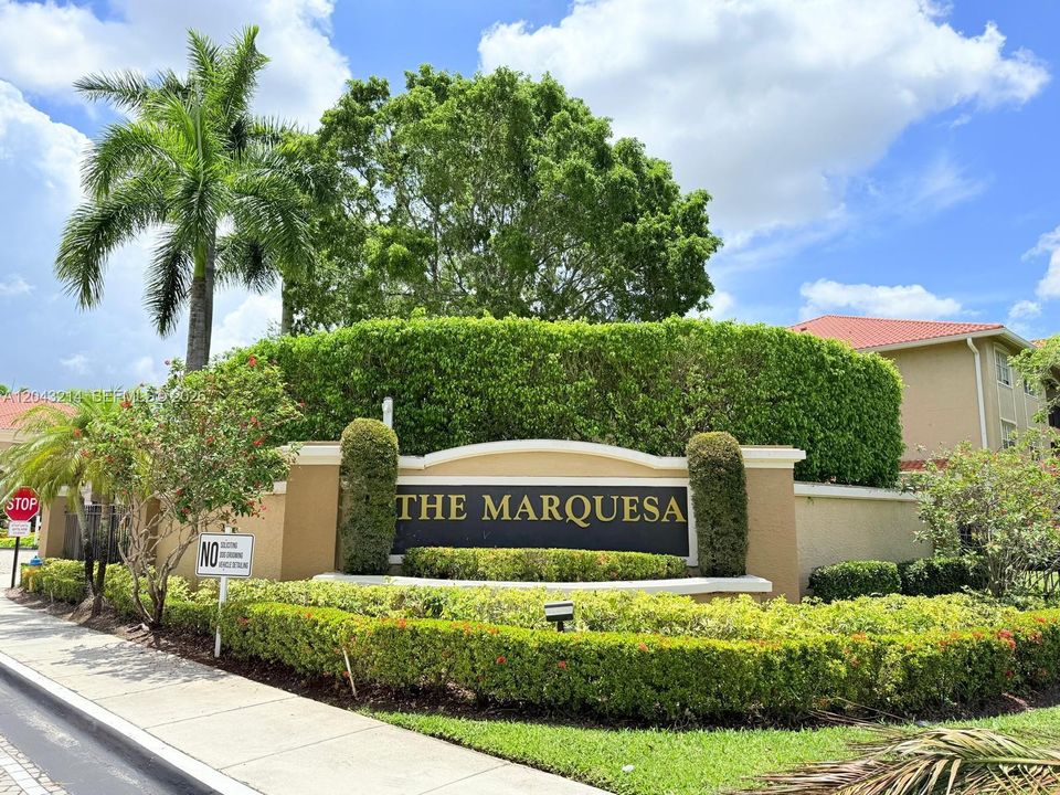 For Rent: $2,700 (2 beds, 2 baths, 1130 Square Feet)