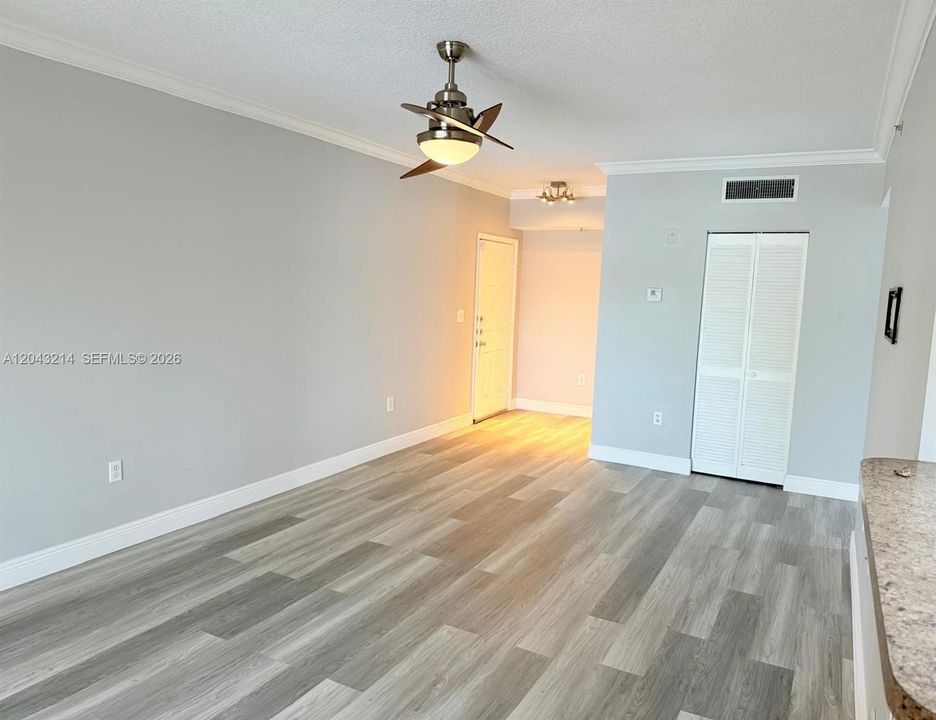 For Rent: $2,700 (2 beds, 2 baths, 1130 Square Feet)