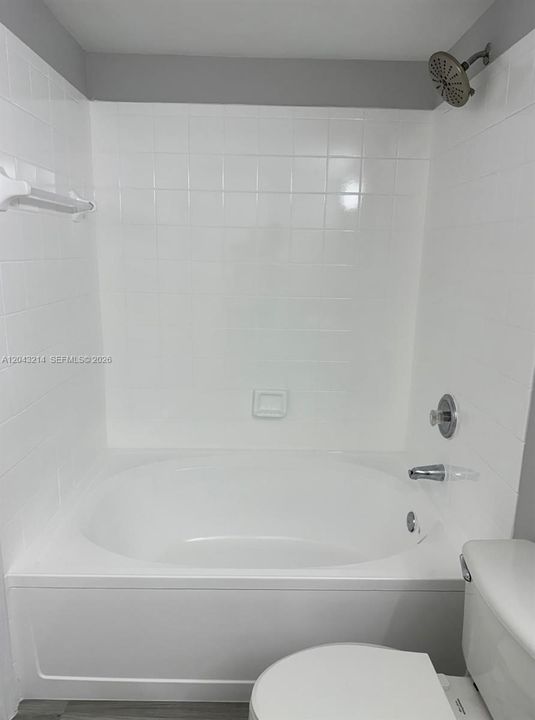 For Rent: $2,700 (2 beds, 2 baths, 1130 Square Feet)