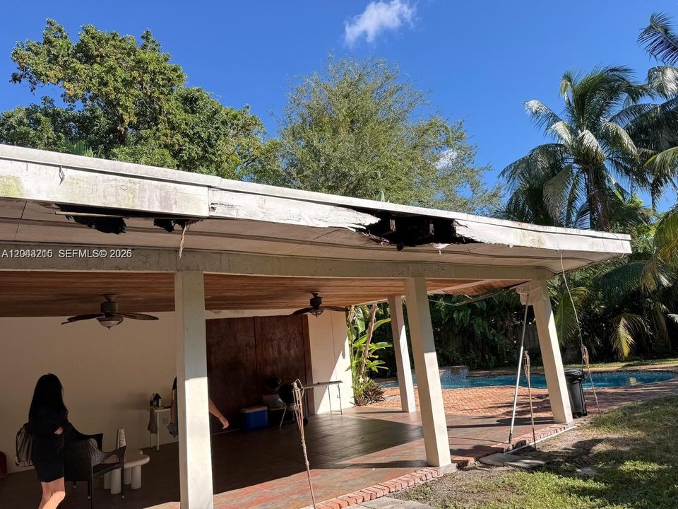 En Venta: $1,100,000 (3 camas, 1 baños, 2038 Pies cuadrados)