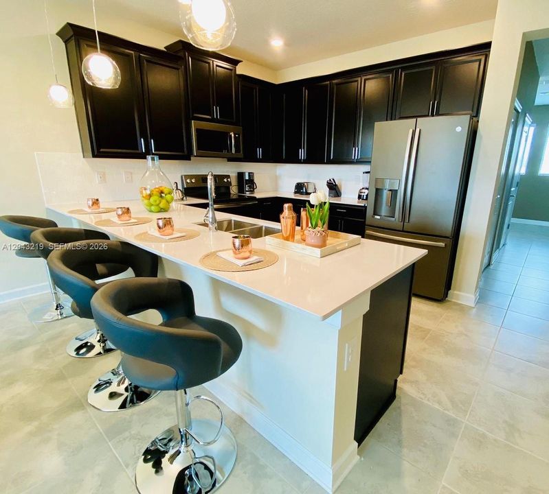 En Venta: $330,000 (3 camas, 2 baños, 0 Pies cuadrados)