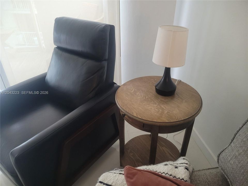 В аренду: $3,450 (1 спален, 1 ванн, 837 Квадратных фут)