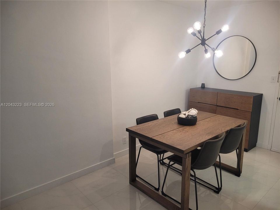 В аренду: $3,450 (1 спален, 1 ванн, 837 Квадратных фут)