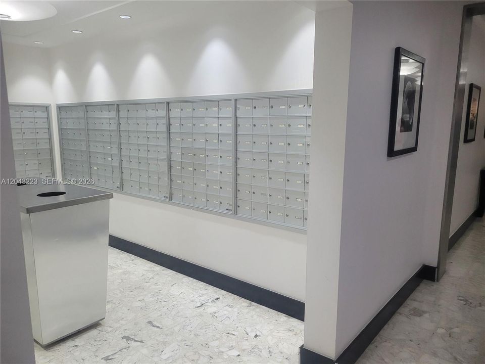 В аренду: $3,450 (1 спален, 1 ванн, 837 Квадратных фут)