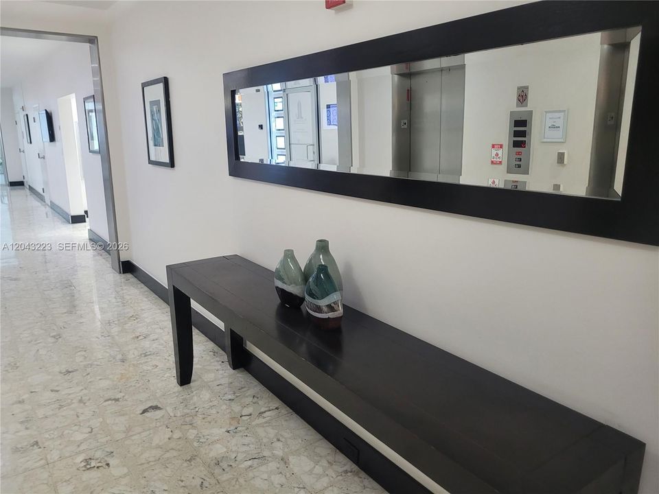 В аренду: $3,450 (1 спален, 1 ванн, 837 Квадратных фут)