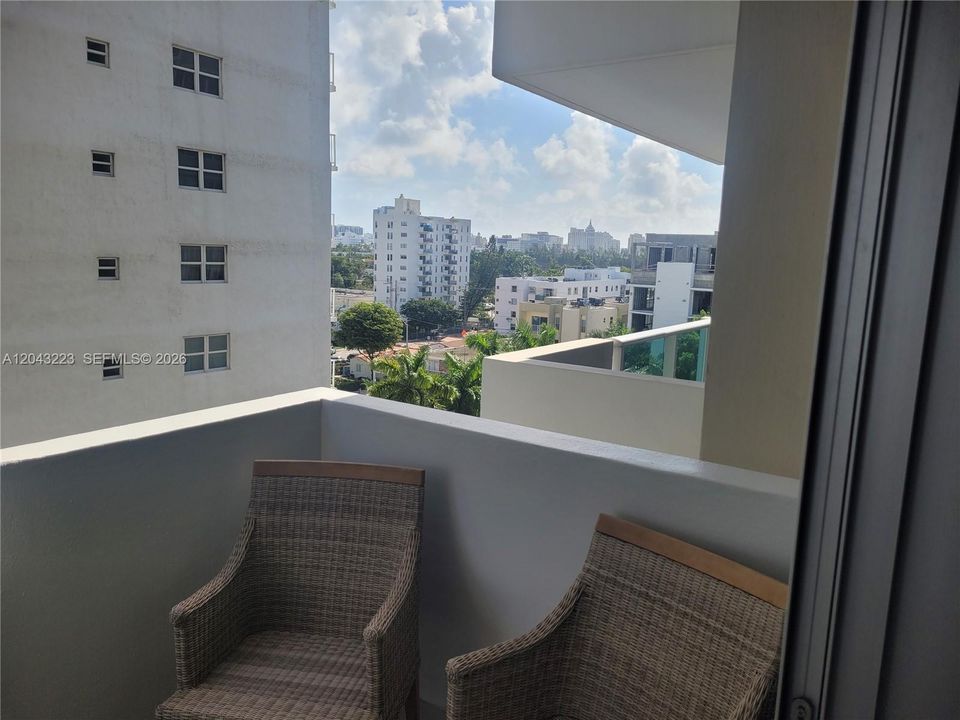 В аренду: $3,450 (1 спален, 1 ванн, 837 Квадратных фут)