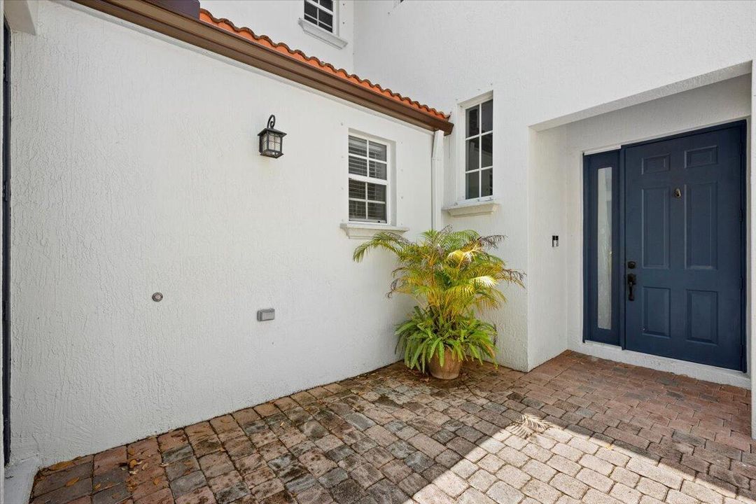 Inviting Courtyard Entryway