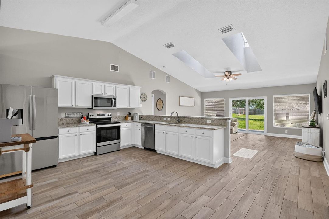 Kitchen - Family Room