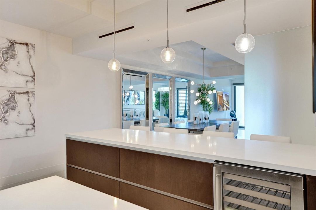 10' Breakfast Bar