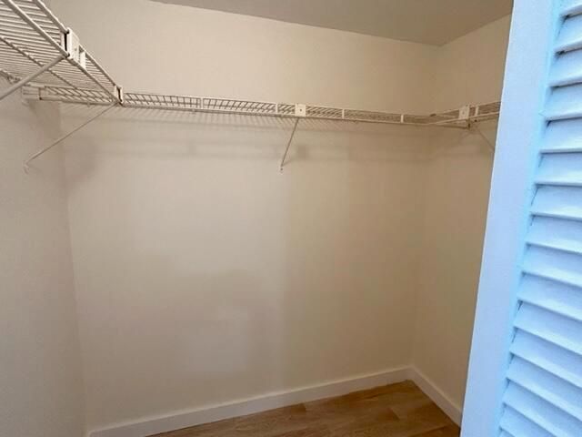 walkin closet