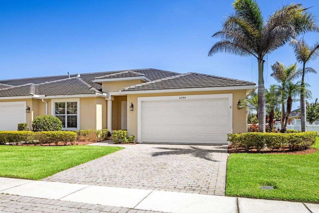 Front View, 6244 NW Helmsdale Way