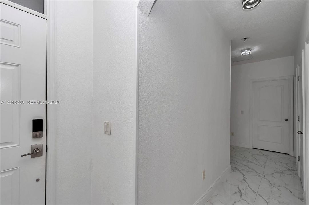 Под контрактом: $375,000 (4 спален, 2 ванн, 0 Квадратных фут)