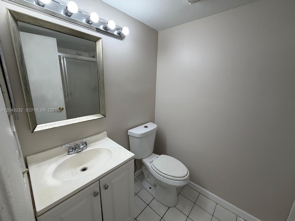 En Venta: $262,000 (3 camas, 2 baños, 1070 Pies cuadrados)
