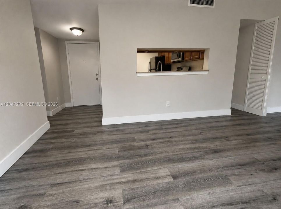 En Venta: $262,000 (3 camas, 2 baños, 1070 Pies cuadrados)