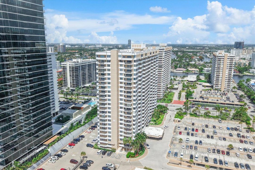 41-1980 S Ocean Dr APT 19A_044