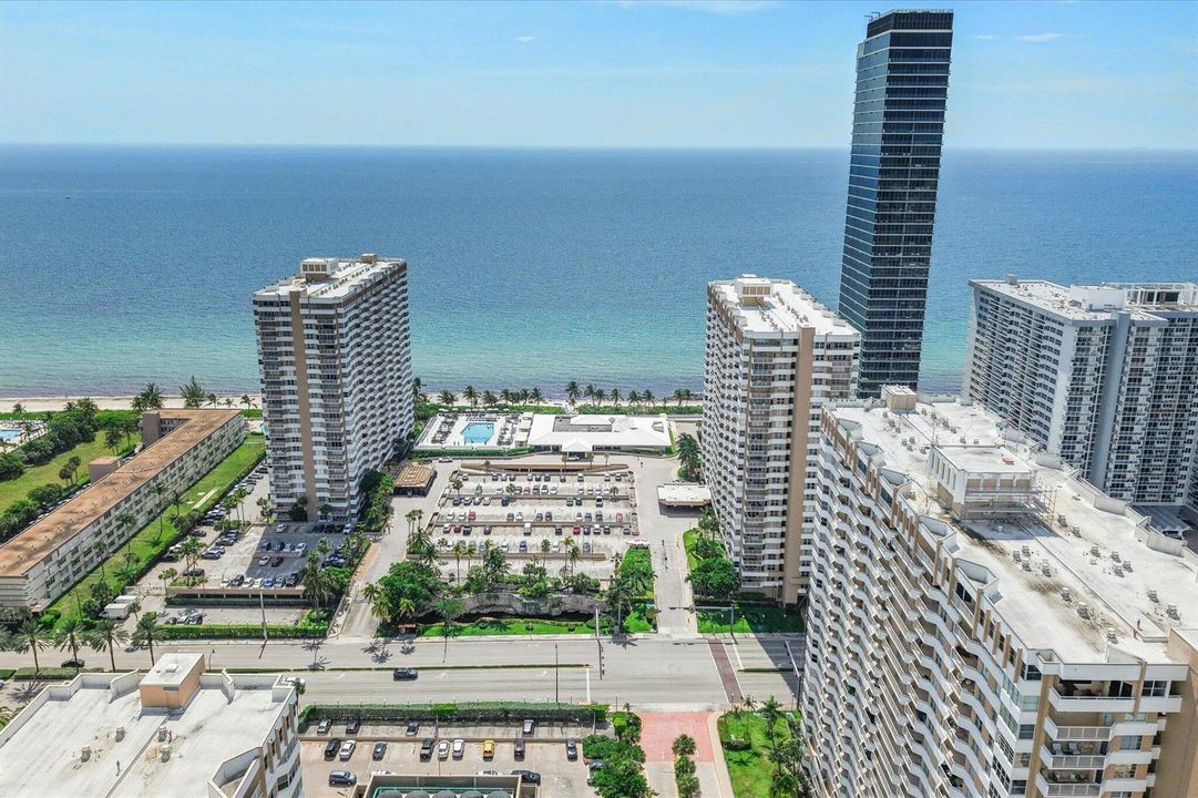 39-1980 S Ocean Dr APT 19A_042