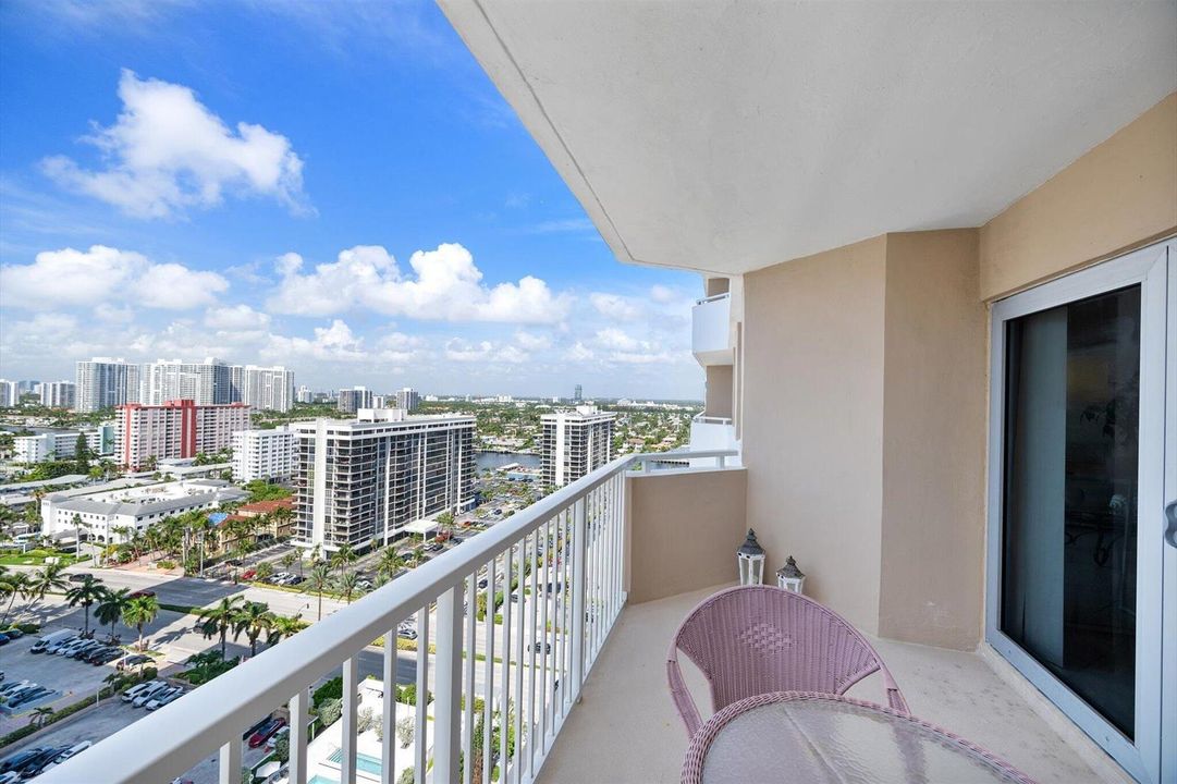 14-1980 S Ocean Dr APT 19A_016