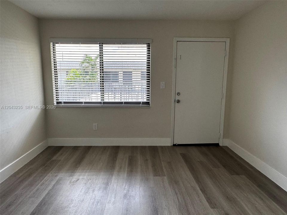 For Rent: $1,795 (1 beds, 1 baths, 600 Square Feet)