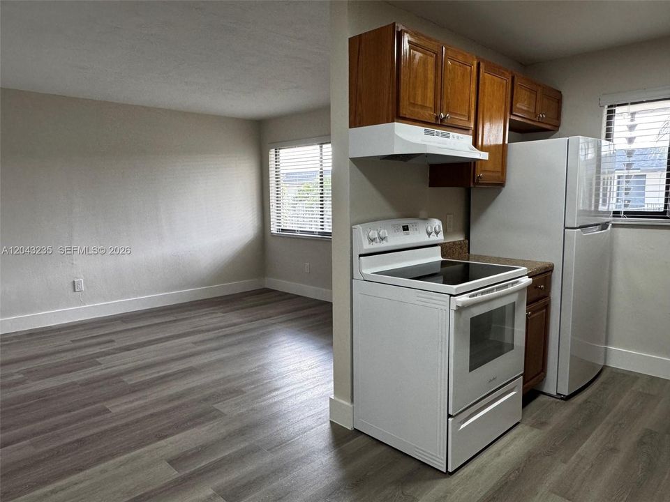 For Rent: $1,795 (1 beds, 1 baths, 600 Square Feet)