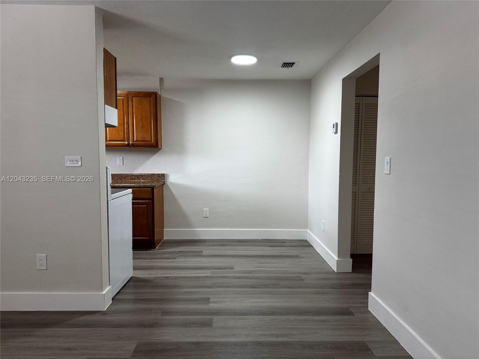 For Rent: $1,795 (1 beds, 1 baths, 600 Square Feet)