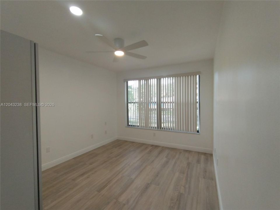 В аренду: $2,600 (2 спален, 2 ванн, 1108 Квадратных фут)