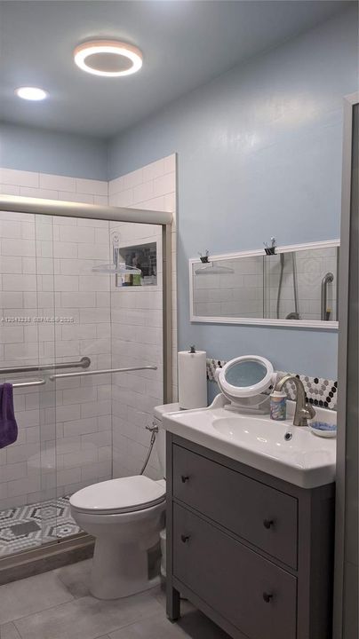 В аренду: $2,600 (2 спален, 2 ванн, 1108 Квадратных фут)
