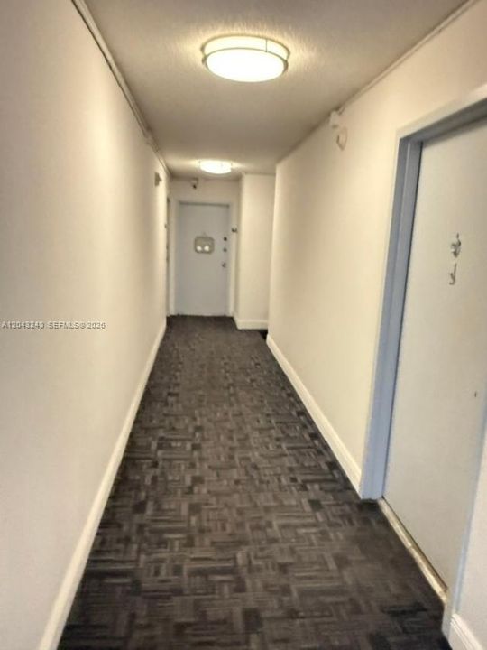 For Rent: $2,300 (1 beds, 2 baths, 1058 Square Feet)