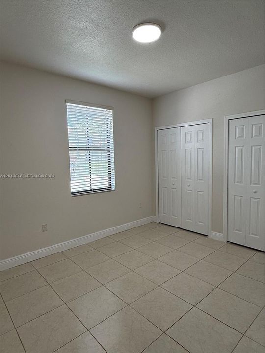 For Rent: $3,850 (3 beds, 2 baths, 1596 Square Feet)