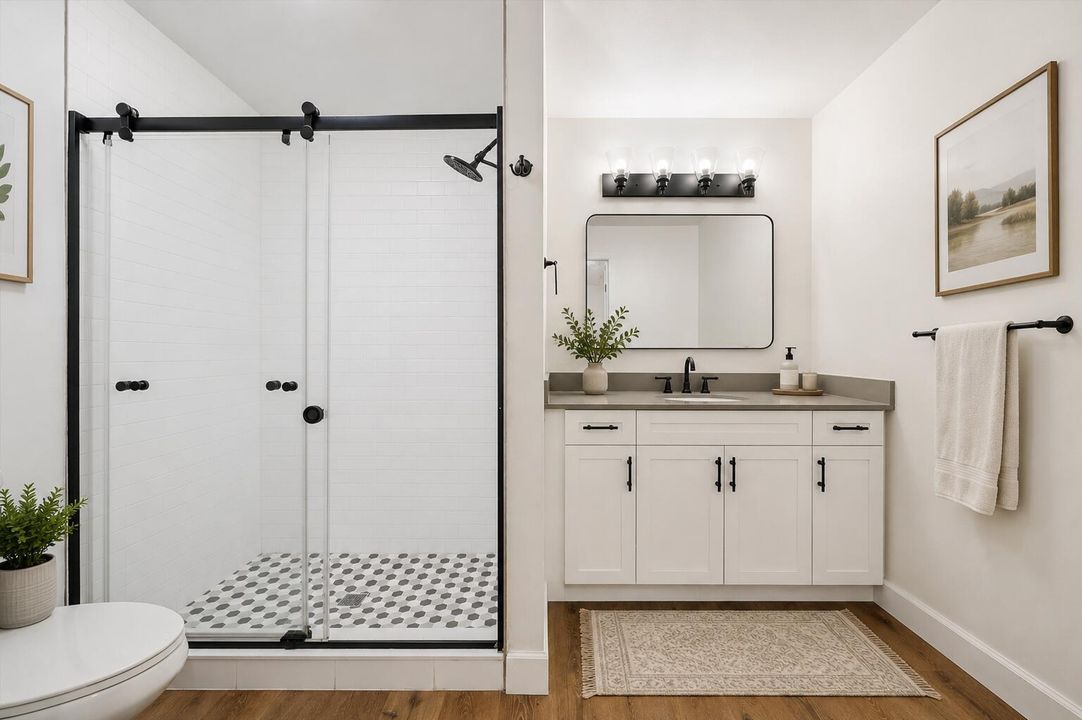 master bathroom no shelf