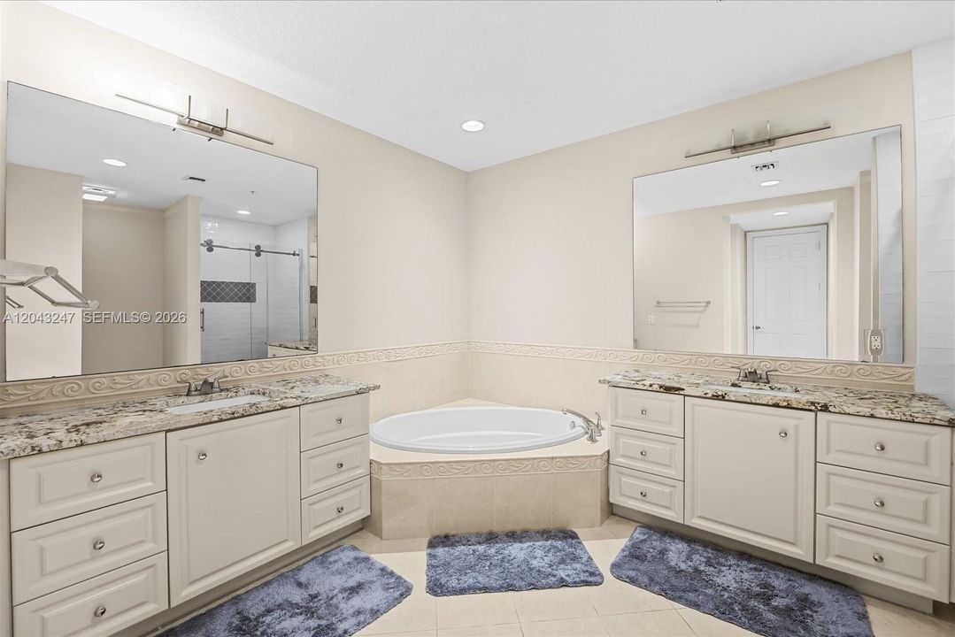 For Rent: $2,600 (2 beds, 2 baths, 1989 Square Feet)