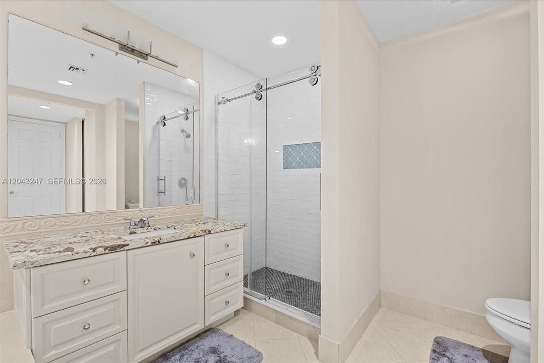 For Rent: $2,600 (2 beds, 2 baths, 1989 Square Feet)