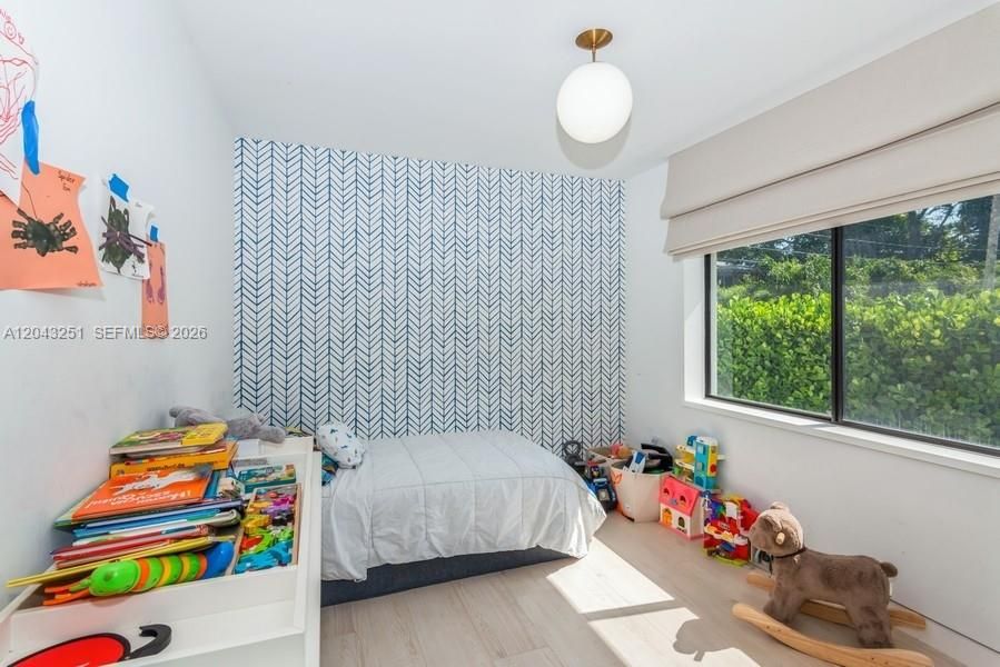 В аренду: $20,000 (5 спален, 4 ванн, 3757 Квадратных фут)